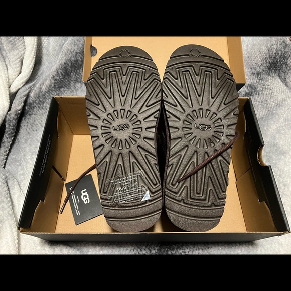 Ugg Men’s Neumel Leather Boots - Picture 2 of 12